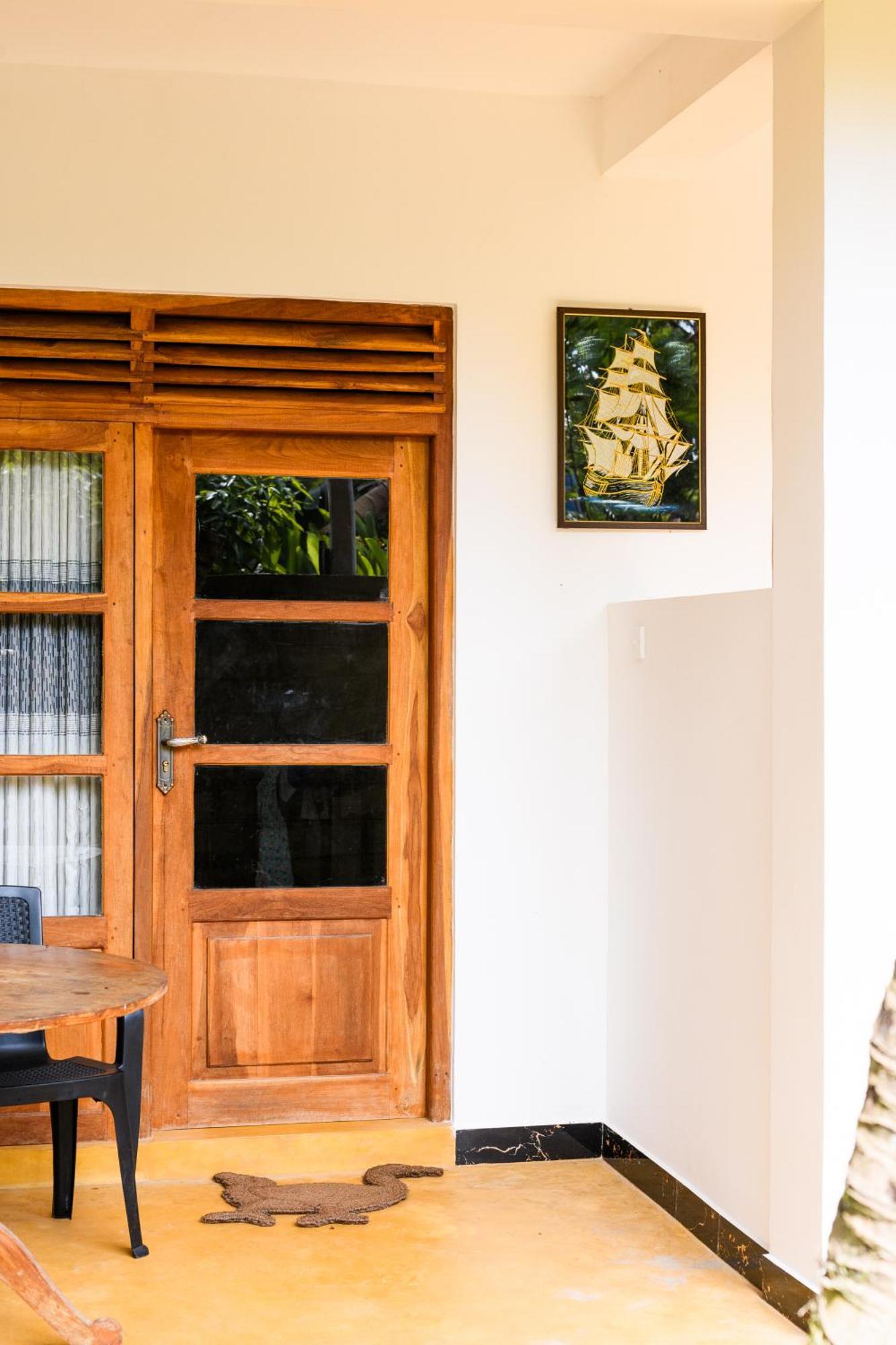 Relax Beach House Tangalle Buitenkant foto
