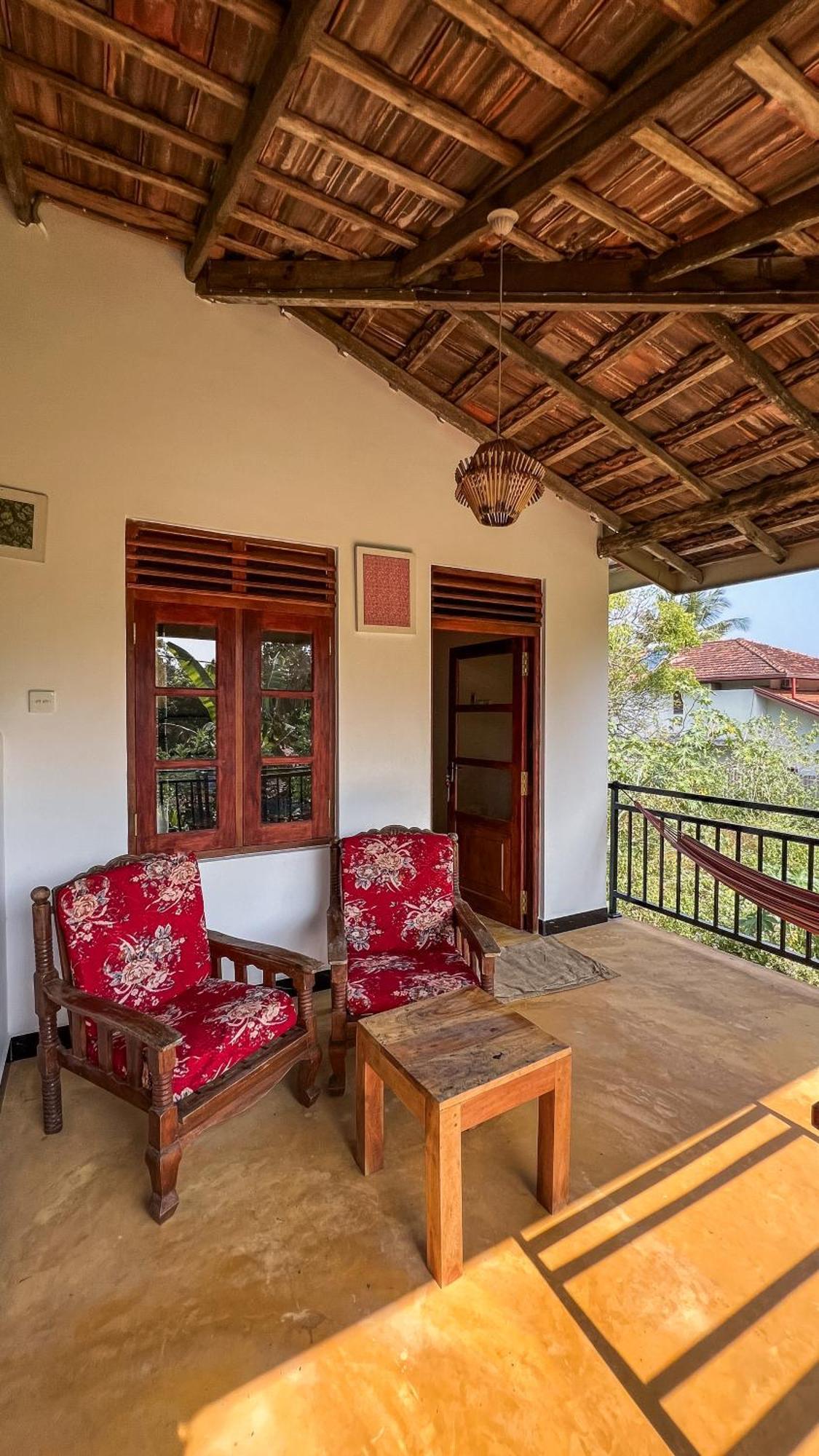 Relax Beach House Tangalle Buitenkant foto