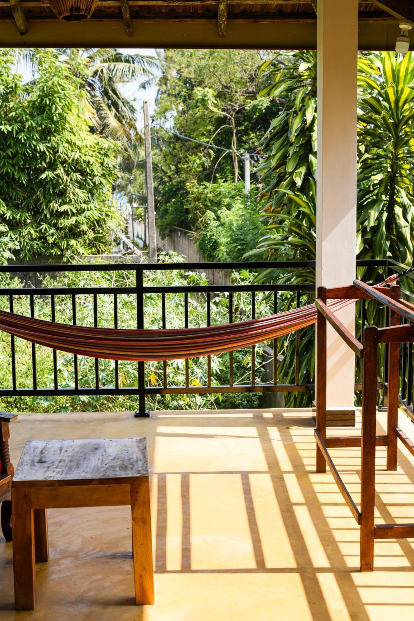 Relax Beach House Tangalle Buitenkant foto
