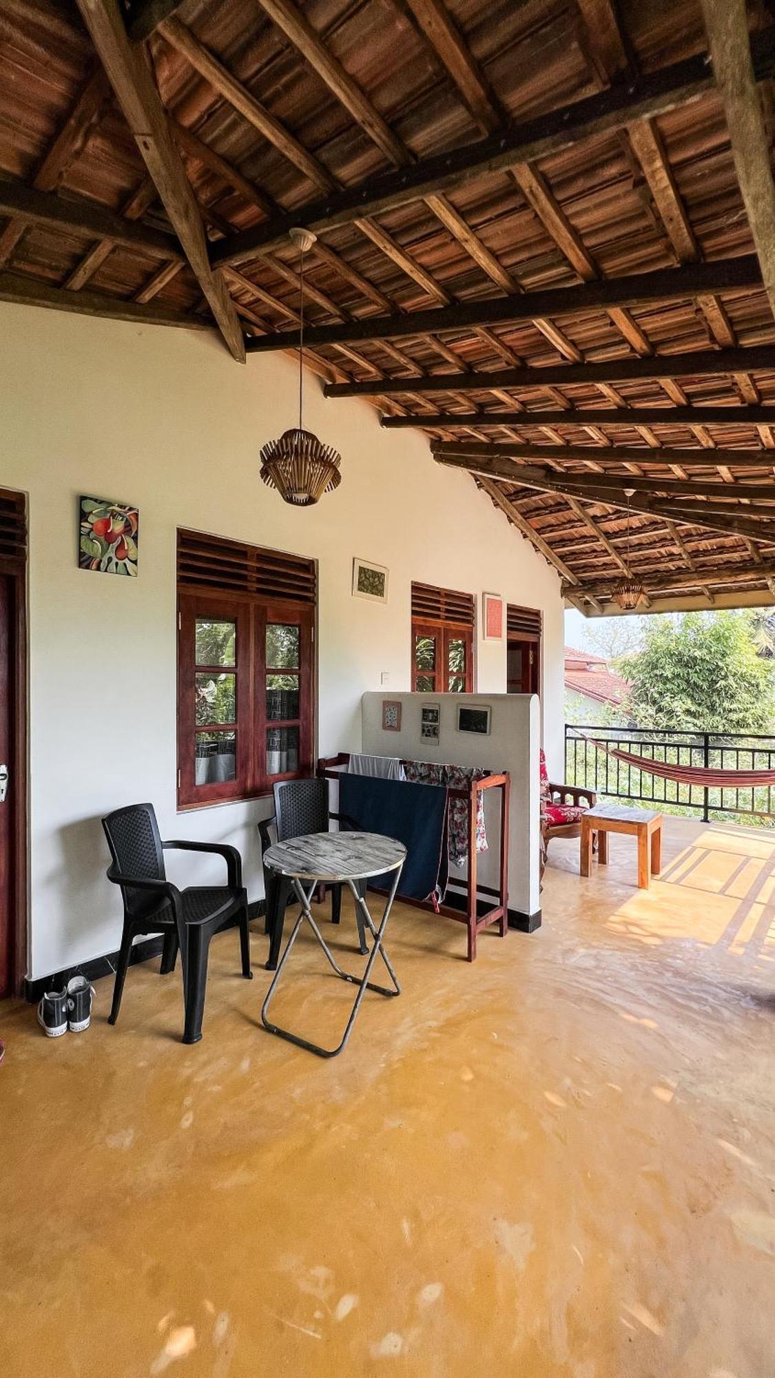 Relax Beach House Tangalle Buitenkant foto